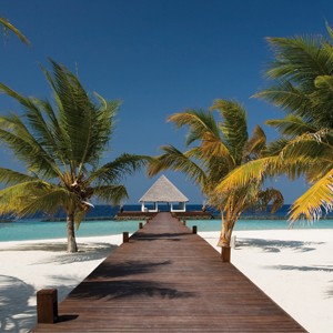 Coco Palm Budo Hithi Maldives Beach jacuzzi