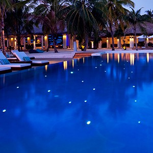 Luxury - Holidays - Maldives - Valassaru - Pool Night