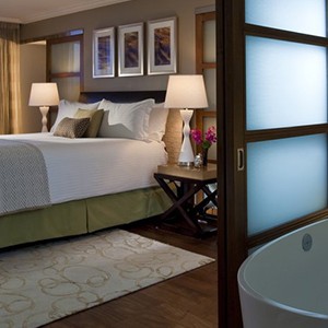 Luxury - Holidays - Miami - Loews Beach Hotel - Presidental Suite