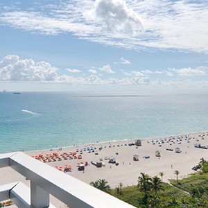 Luxury Holidays - Miami - Loews Miami Beach - Beach View
