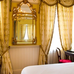 Luxury Holidays New York - Empire Hotel - Bedroom 2