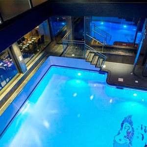 Luxury Holidays New York - Empire Hotel - Pool