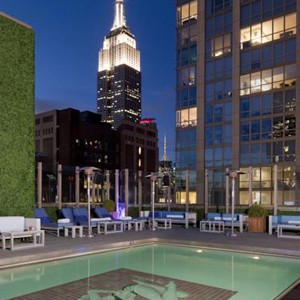 Luxury Holidays New York - Gansevoort Park Avenue - Night Pool