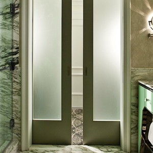 Luxury Holidays New York - Loews Regency - Bathroom