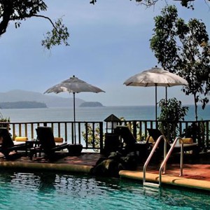 Luxury-Holidays-Phuket-Centara-Villas-Pool-Sunbed