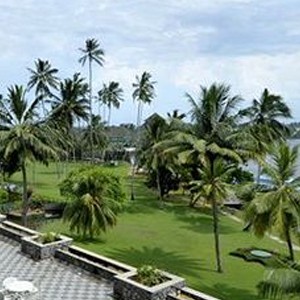 Luxury-Holidays-Sri-Lanka-Bentota-Beach-Hotel-Terrace-Patio