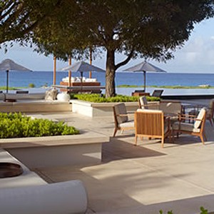 Luxury Holidays Turks & Caicos - Amanyara - Bar terrace 2