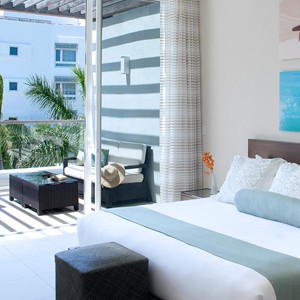 Luxury Holidays Turks - Gansevoort Hotel - Bedroom