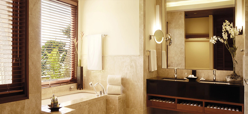 Luxury Mauritius Holiday Packages Shanti Maurice Resort & Spa Junior Suite Beachfront Bathroom