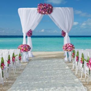 Luxury Mexico Holiday Packages Dreams Sands Cancun Resort And Spa Beach Weddings Setup