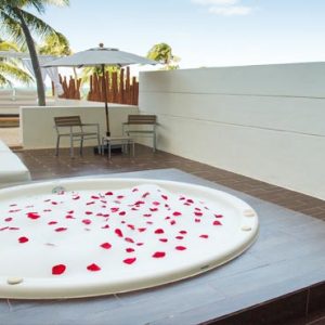 Luxury Mexico Holiday Packages Dreams Sands Cancun Resort And Spa Preferred Club Honeymoon Suite2