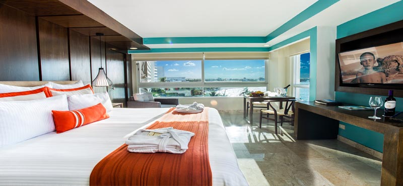 Luxury Mexico Holiday Packages Dreams Sands Cancun Resort And Spa Preferred Club Ocean Front Corner Suite1