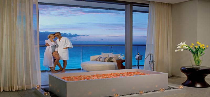 Luxury Mexico Holiday Packages Secrets The Vine Cancun Preferred Club Honeymoon Suite Ocean Front2