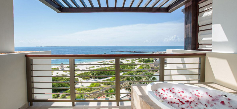 Luxury Mexico Holiday Packages Secrets Playa Mujeres Preferred Club Master Suite Ocean Front2