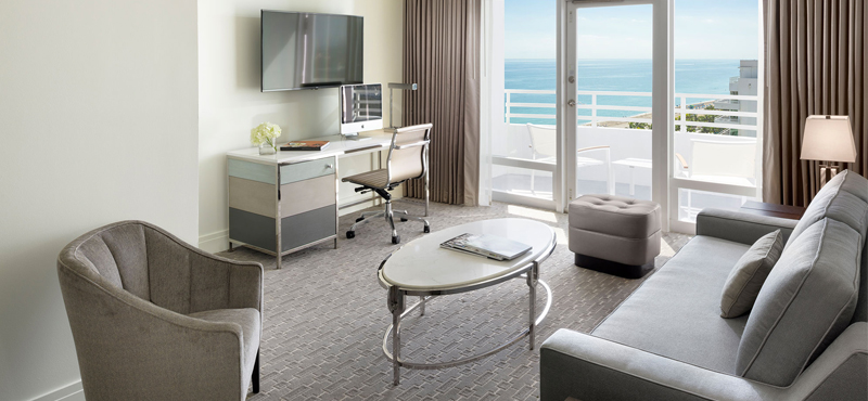 Luxury Miami Holiday Packages Fontainebleau Miami South Beach Bay View Junior Suite With Balcony 2