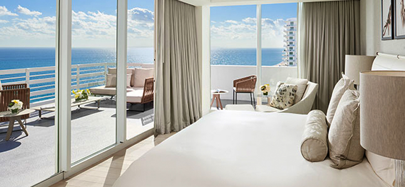 Luxury Miami Holiday Packages Fontainebleau Miami South Beach Le Ciel Oceanfront Suite