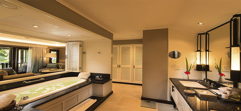 Luxury Seychelles Holiday Packages Constance Lemuria Junior Suite Bathroom