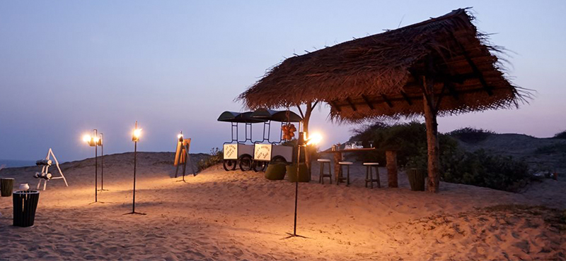 Luxury Sri Lanka Holiday Packages Jetwing Yala Beach Bar And Lounge