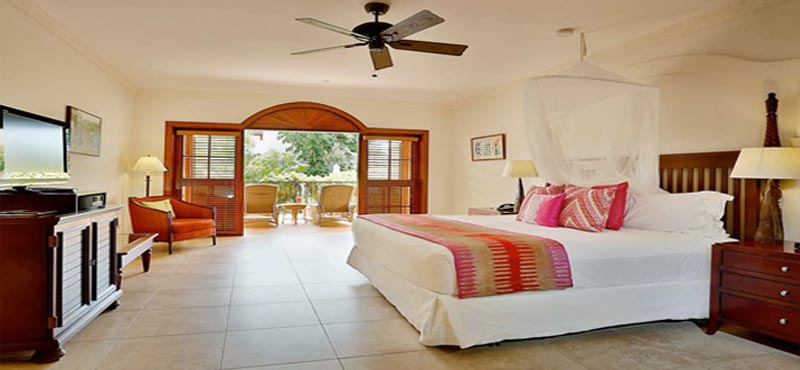 Luxury St Lucia Holiday Packages Cap Maison, St Lucia Courtyard Villa Suite8