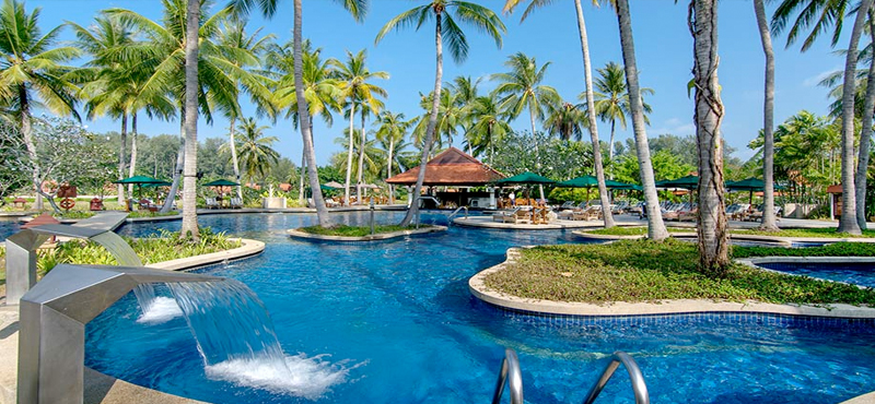 Luxury Thailand Holidays Banyan Tree Phuket Pool Bar