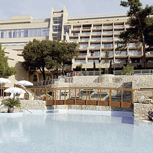Luxury holidays croatia - Dubrovnik Palace Hotel - pool day