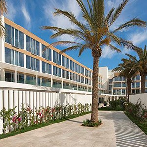 Luxury holidays ibiza - me ibiza - hotel exterior