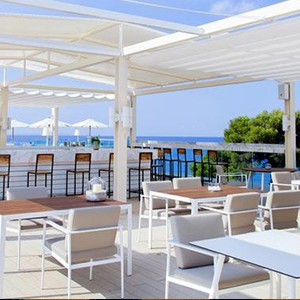 Luxury holidays ibiza - me ibiza - terrace bar