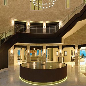 Luxury holidays spain - jumeirah port soller hotel mallorca - entrance