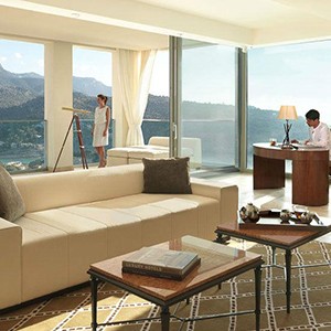 Luxury holidays spain - jumeirah port soller hotel mallorca - lounge