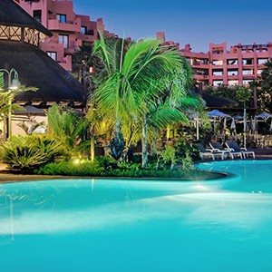 Luxury holidays tenerife - Sheraton La Caleta Resort - pool night