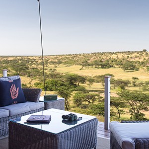 Mahali-Mzuri-viewing-deck