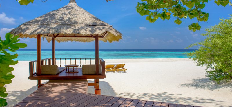 Maldives Holidays Banyan Tree Vabbinfaru Beachfront Pool Villa 1