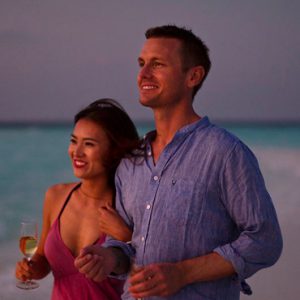 Maldives Holidays Banyan Tree Vabbinfaru Couple