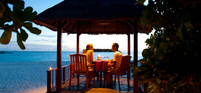 Maldives Holidays Banyan Tree Vabbinfaru In Villa Dining