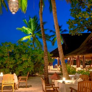 Maldives Holidays Banyan Tree Vabbinfaru Night Dining