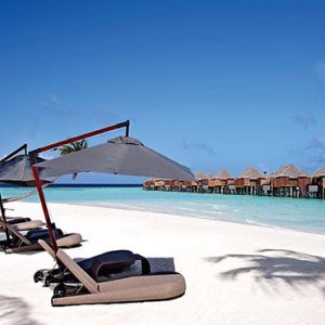 Maldives Holidays Constance Halaveli Resort Beach Setting1