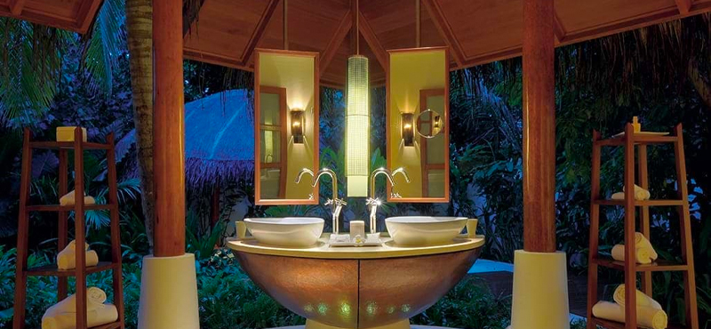 Maldives Holidays Constance Halaveli Resort Double Storey Beach Villa Bathroom