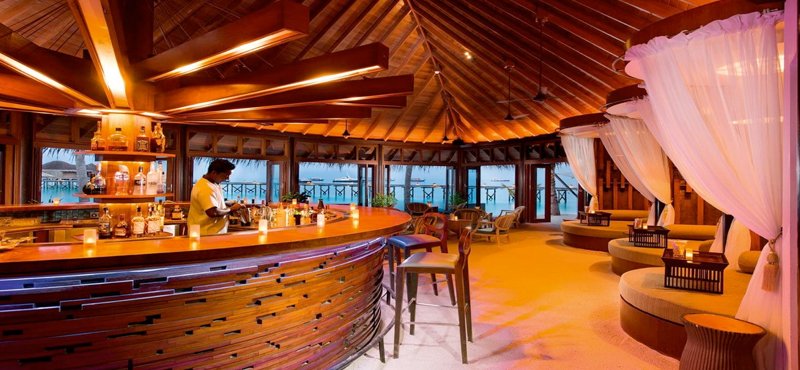 Maldives Holidays Constance Halaveli Resort Jahaz Bar