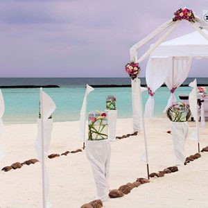Maldives Holidays Constance Halaveli Resort Wedding