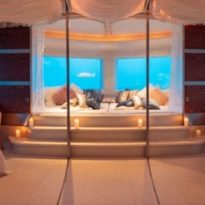 luxury Maldives holiday Packages Huvafen Fushi Maldives Spa 2