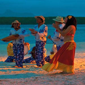 Luxury Mauritius holiday Packages Shandrani Beachcomber Resort & Spa Dancers