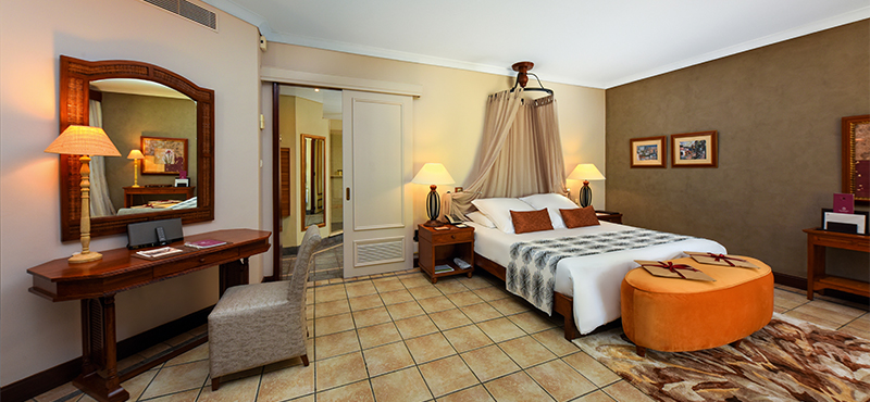 luxury Mauritius holiday Packages Dinarobin Beachcomber Golf Resort & Spa Club Senior Suite1