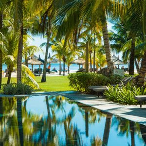 luxury Mauritius holiday Packages Dinarobin Beachcomber Golf Resort & Spa The Zen Suites Pool