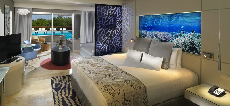 luxury Mexico holiday Packages Paradisus Playa Del Carmen La Perla Royal Service Paradisus Junior Suite Swim Up