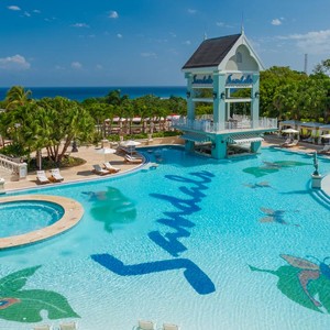 Pool - Sandals Ochi Beach Resort jamaica - Luxury Jamaica Holidays
