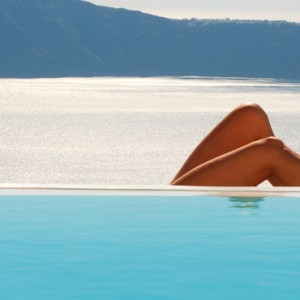 Pool - sun Rocks Hotel Santorini - luxury santorini holiday packages