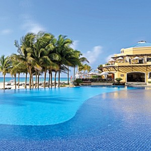 Royal Hideaway Playacar - Mexico - Honeymoon Packages - pool