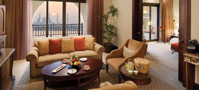 Shangri-La Executive Suite