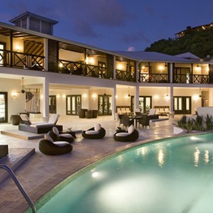 Sugar ridge - Luxury Holidays Antigua - night pool