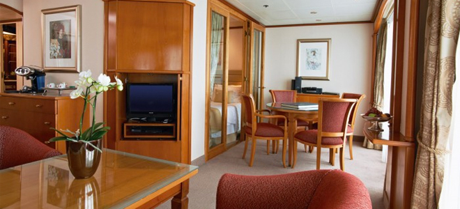 Suite 3 - Silver Cloud - Luxury Cruise Holidays